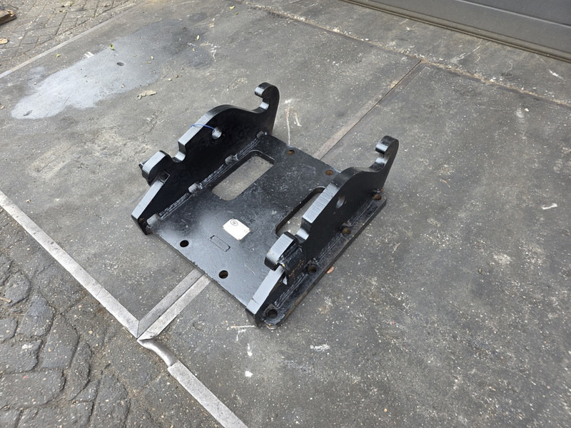 Kopplaat npk cw40 cw30 adapter plate verachtert cw40 - Bộ ghép nhanh cho Máy móc xây dựng: hình 1 Kopplaat npk cw40 cw30 adapter plate verachtert cw40 - Bộ ghép nhanh cho Máy móc xây dựng: hình 1