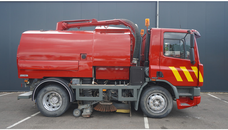 DAF 65.180 ATI STREET SWEPER RH DRIVE MANUAL GARBOX 96.000KM - Xe quét đường: hình 2 DAF 65.180 ATI STREET SWEPER RH DRIVE MANUAL GARBOX 96.000KM - Xe quét đường: hình 2
