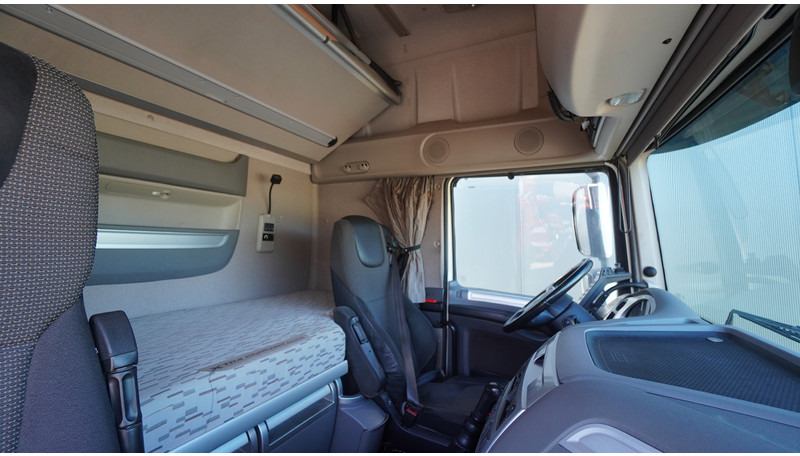 DAF XF460 8X2 HOOKARM SYSTEM TRUCK - Xe tải nâng móc: hình 5 DAF XF460 8X2 HOOKARM SYSTEM TRUCK - Xe tải nâng móc: hình 5