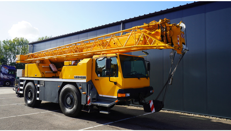 Liebherr LTM 1030-2.1 WITH JIB - Xe cẩu tự hành: hình 3 Liebherr LTM 1030-2.1 WITH JIB - Xe cẩu tự hành: hình 3