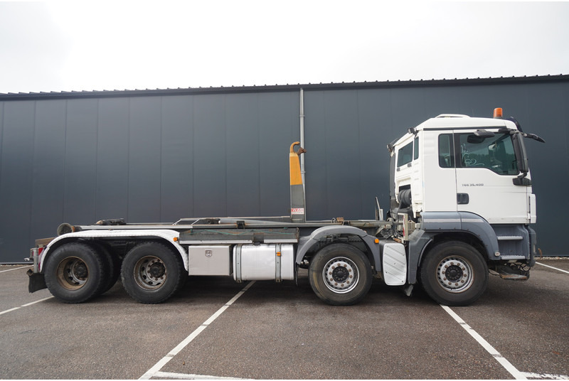 MAN TGS 35.400 8x4 HOOKARM SYSTEM MANUAL GEARBOX - Xe tải nâng móc: hình 4 MAN TGS 35.400 8x4 HOOKARM SYSTEM MANUAL GEARBOX - Xe tải nâng móc: hình 4