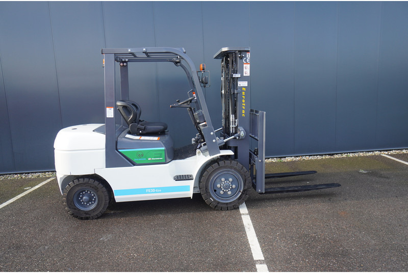 Eurotrac FE 30 ECO ELECTRIC FORKLIFT - Máy móc xây dựng: hình 3 Eurotrac FE 30 ECO ELECTRIC FORKLIFT - Máy móc xây dựng: hình 3