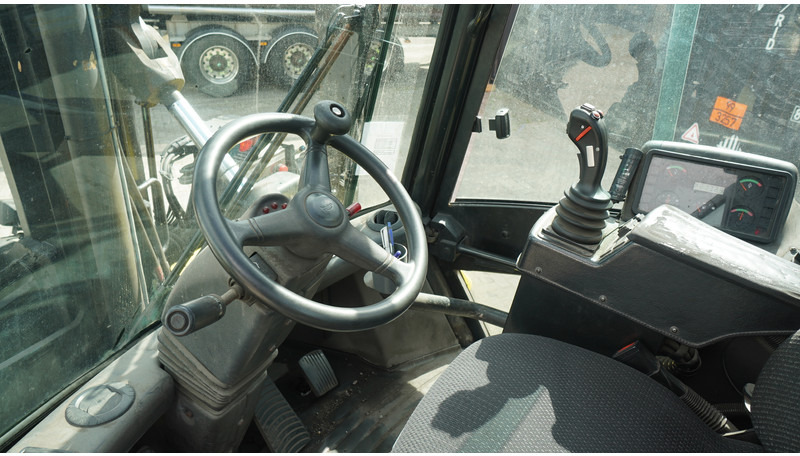Hyster H16.00XM-12 WITH CONTAINER SYSTEM - Máy móc xây dựng: hình 4 Hyster H16.00XM-12 WITH CONTAINER SYSTEM - Máy móc xây dựng: hình 4