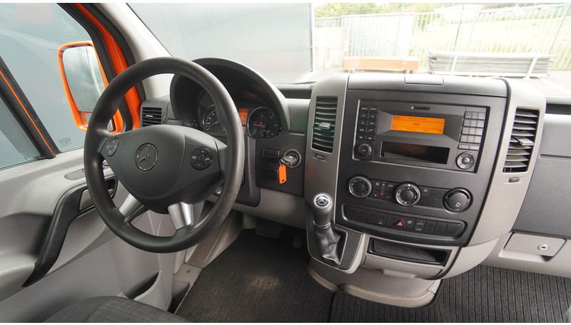 Mercedes-Benz 309 SPRINTER CLOSED BOX - Xe tải nhỏ thùng kín: hình 5 Mercedes-Benz 309 SPRINTER CLOSED BOX - Xe tải nhỏ thùng kín: hình 5