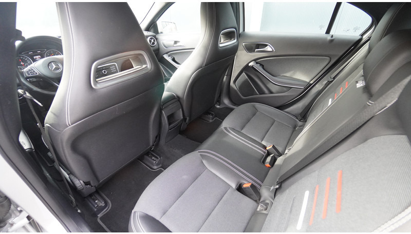 Mercedes-Benz A180d EURO6 - Xe bus mini, Xe van chở khách: hình 5 Mercedes-Benz A180d EURO6 - Xe bus mini, Xe van chở khách: hình 5