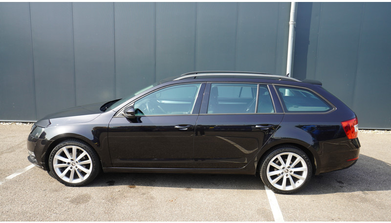 Xe bus mini, Xe van chở khách Škoda Octavia COMBI 1.6TDI DSG 85KW GREENTECH AMBITION BUSINESS: hình 1