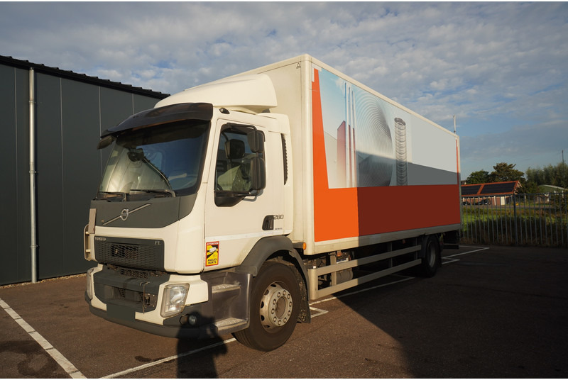 Volvo FL 280 CLOSED BOX BROKEN ENGINE NOT DRIVABLE - Xe tải hộp: hình 2 Volvo FL 280 CLOSED BOX BROKEN ENGINE NOT DRIVABLE - Xe tải hộp: hình 2