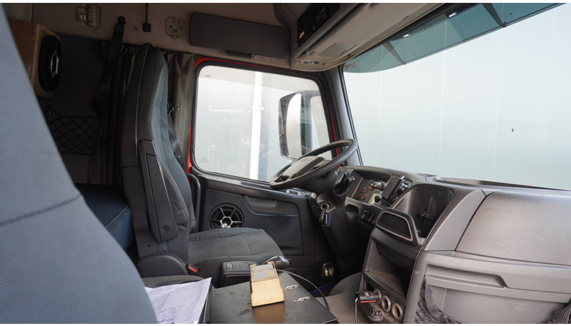 Volvo FM 450 8X4 FLATBED WITH GORMACH 3400E6 CRANE - Xe cẩu tự hành: hình 5 Volvo FM 450 8X4 FLATBED WITH GORMACH 3400E6 CRANE - Xe cẩu tự hành: hình 5