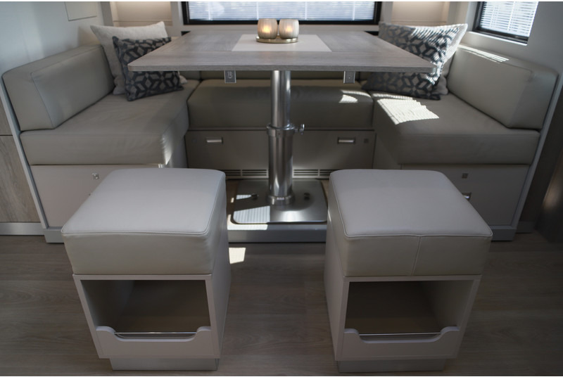 Mercedes-Benz ACTROS 2651 6X2 STX CAMPER POP-OUT MOTORHOME - Xe cắm trại: hình 5 Mercedes-Benz ACTROS 2651 6X2 STX CAMPER POP-OUT MOTORHOME - Xe cắm trại: hình 5