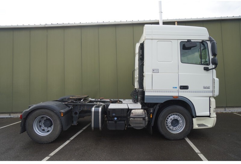 DAF XF 105.460 FT SPACECAB RETARDER PTO - Xe đầu kéo: hình 2 DAF XF 105.460 FT SPACECAB RETARDER PTO - Xe đầu kéo: hình 2