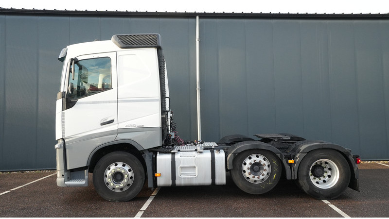 Volvo FH 420 6X2 ADR 881.000KM - Xe đầu kéo: hình 1 Volvo FH 420 6X2 ADR 881.000KM - Xe đầu kéo: hình 1