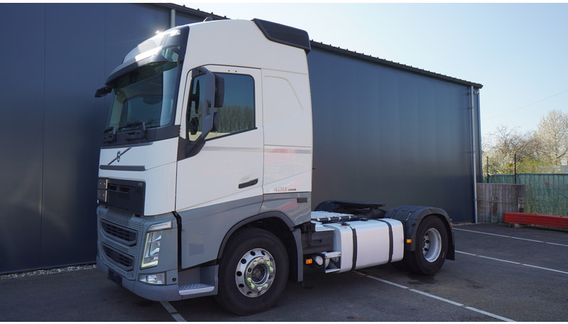 Volvo FH 420 ADR 841.000KM EURO 6 - Xe đầu kéo: hình 3 Volvo FH 420 ADR 841.000KM EURO 6 - Xe đầu kéo: hình 3