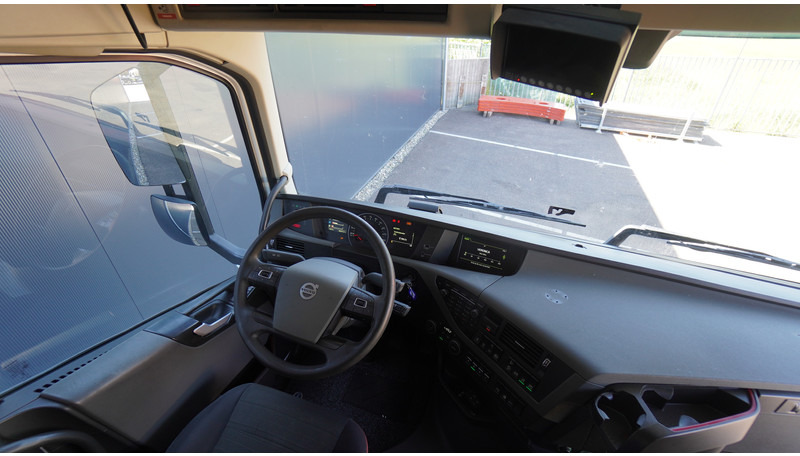 Volvo FH420 6X2 ADR EURO 6 - Xe đầu kéo: hình 5 Volvo FH420 6X2 ADR EURO 6 - Xe đầu kéo: hình 5