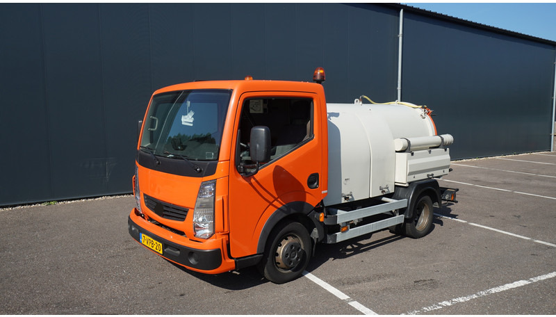 Renault Maxity 130-35/6 CC BROKEN ENGINE HIGH PRESSURE AND VACUUM SYSTEM - Xe tải nhỏ: hình 3 Renault Maxity 130-35/6 CC BROKEN ENGINE HIGH PRESSURE AND VACUUM SYSTEM - Xe tải nhỏ: hình 3