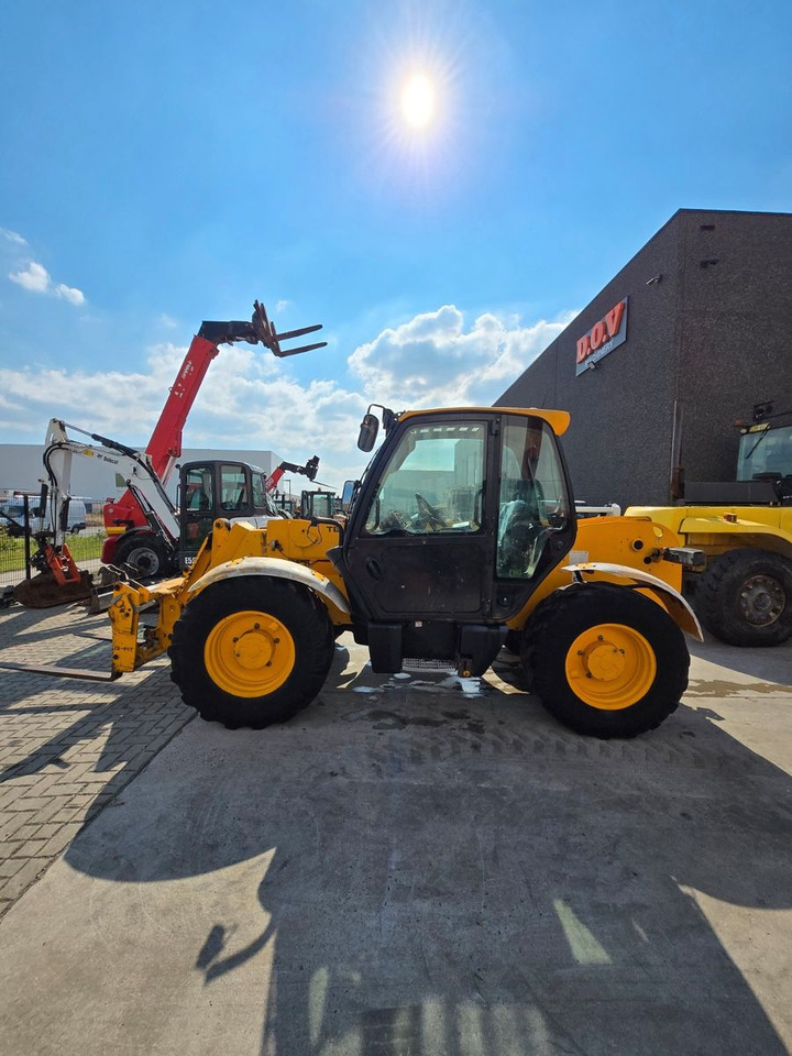 JCB 530 - Xe nhấc hình viễn vọng kính: hình 3 JCB 530 - Xe nhấc hình viễn vọng kính: hình 3