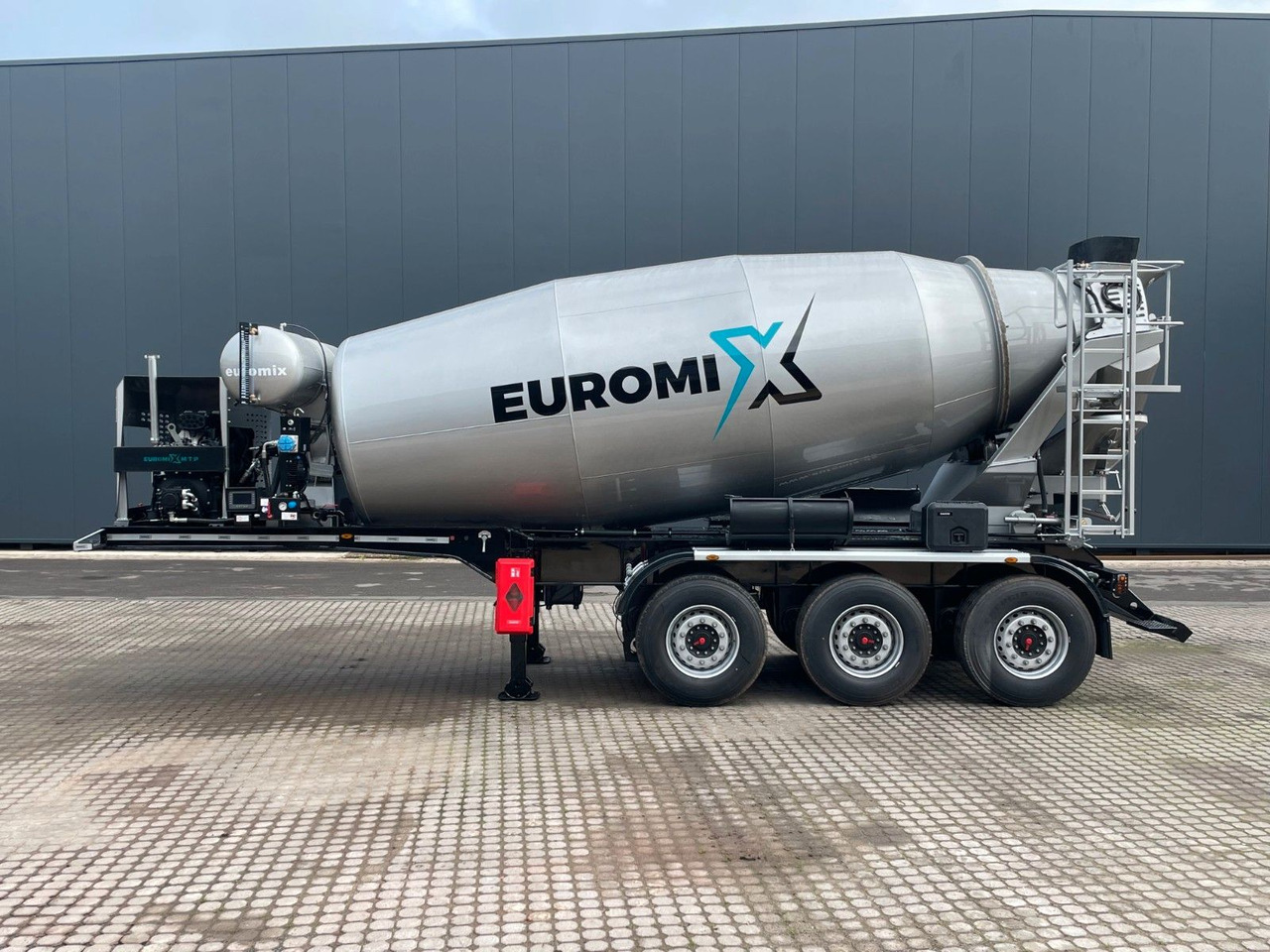 EUROMIX MTP - 12m³ Betonmischer-Auflieger - Xe trộn bê tông: hình 4 EUROMIX MTP - 12m³ Betonmischer-Auflieger - Xe trộn bê tông: hình 4