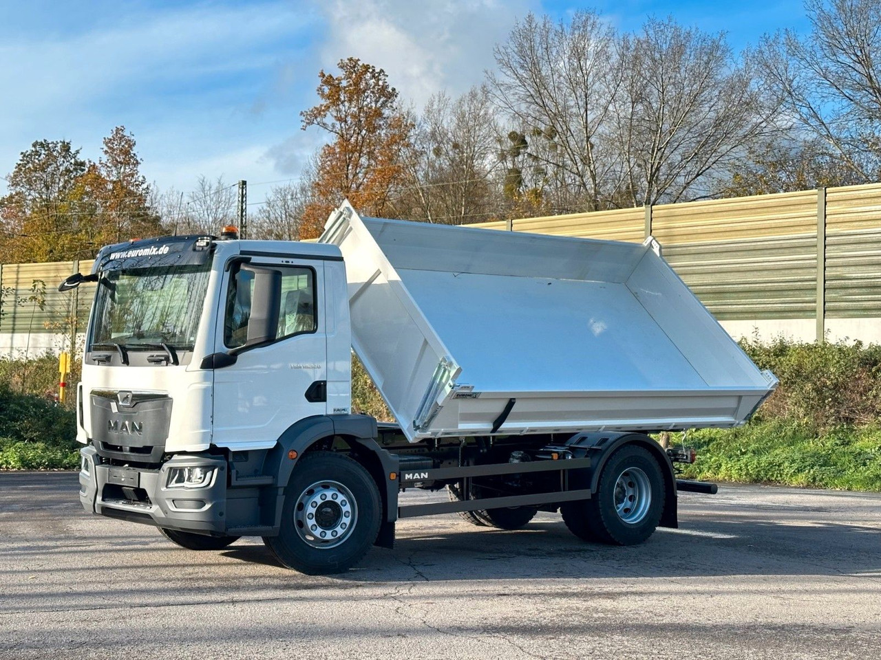MAN TGM 18.320 4X2 / Euro 6e 3-Seiten-Kipper - Xe ben: hình 1 MAN TGM 18.320 4X2 / Euro 6e 3-Seiten-Kipper - Xe ben: hình 1