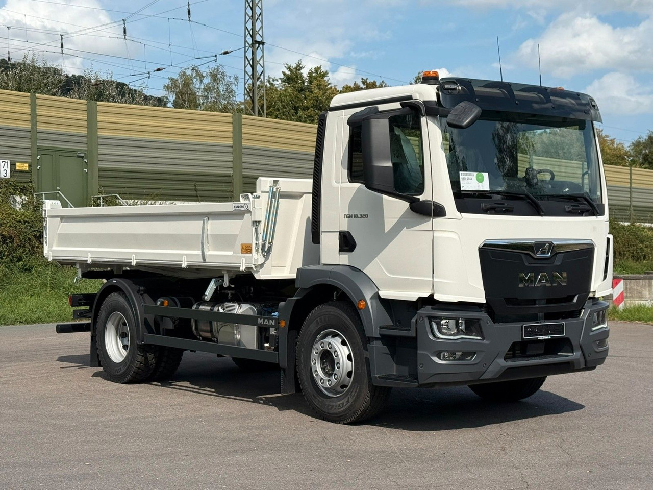 MAN TGM 18.320 4X2 / Euro 6e 3-Seiten-Kipper - Xe ben: hình 2 MAN TGM 18.320 4X2 / Euro 6e 3-Seiten-Kipper - Xe ben: hình 2
