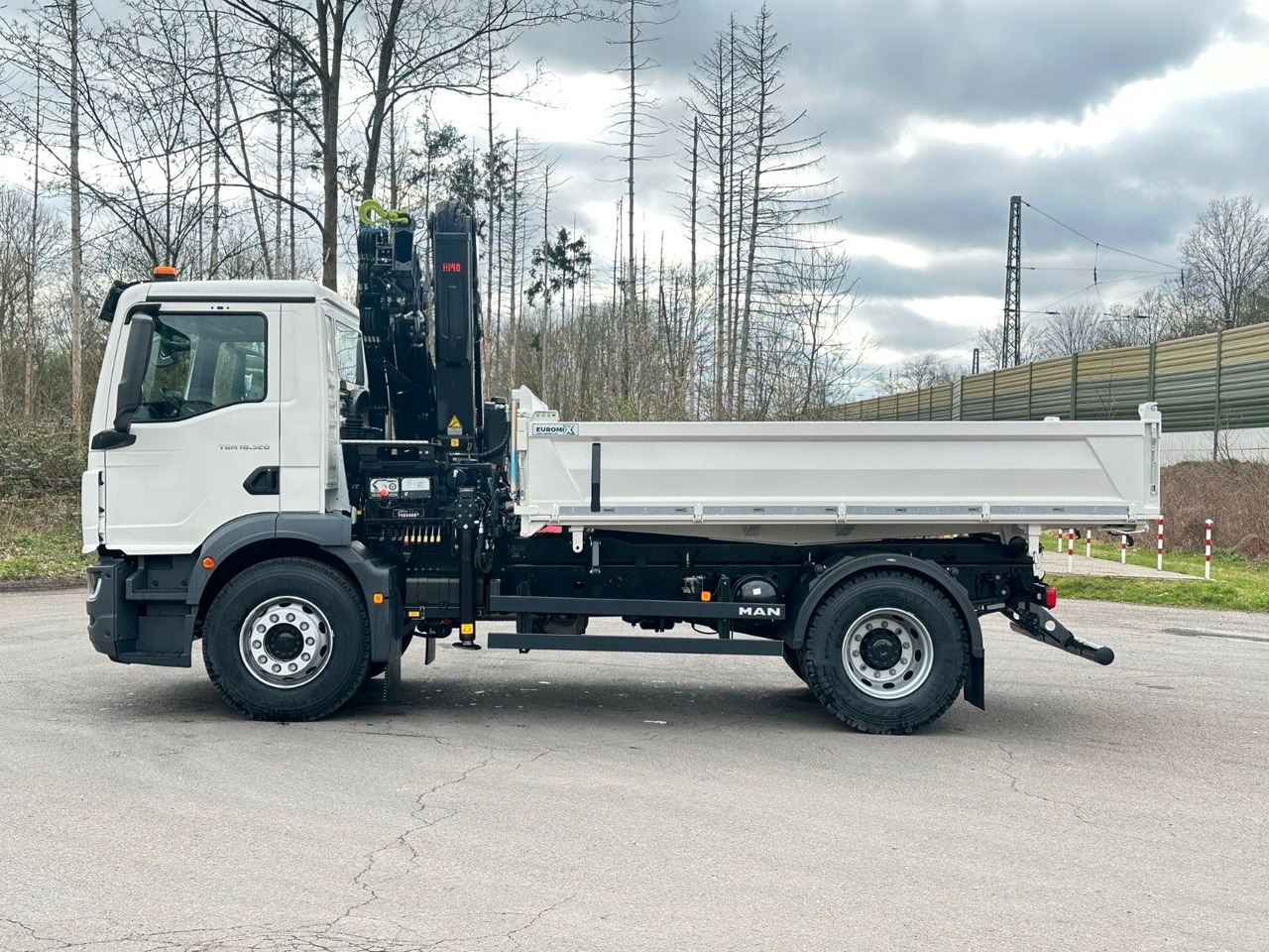 MAN TGM 18.320 4x2 Euro6e Hiab X-HiDuo 138DS-3 - Xe ben, Xe cẩu tự hành: hình 3 MAN TGM 18.320 4x2 Euro6e Hiab X-HiDuo 138DS-3 - Xe ben, Xe cẩu tự hành: hình 3