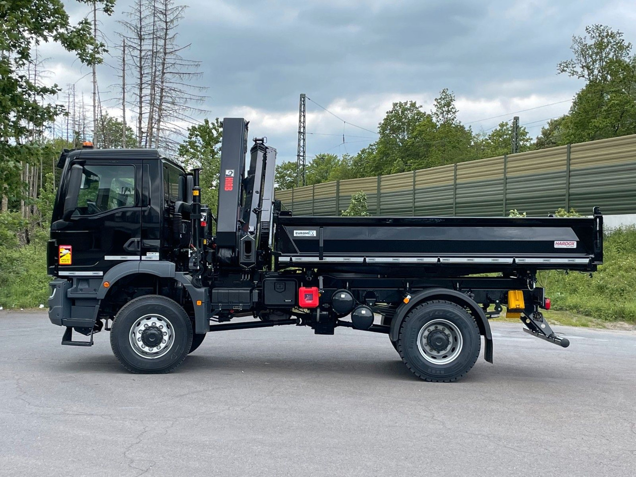 MAN TGM 18.320 4x4 Euro6e Hiab X Hiduo 228-4 - Xe ben, Xe cẩu tự hành: hình 3 MAN TGM 18.320 4x4 Euro6e Hiab X Hiduo 228-4 - Xe ben, Xe cẩu tự hành: hình 3