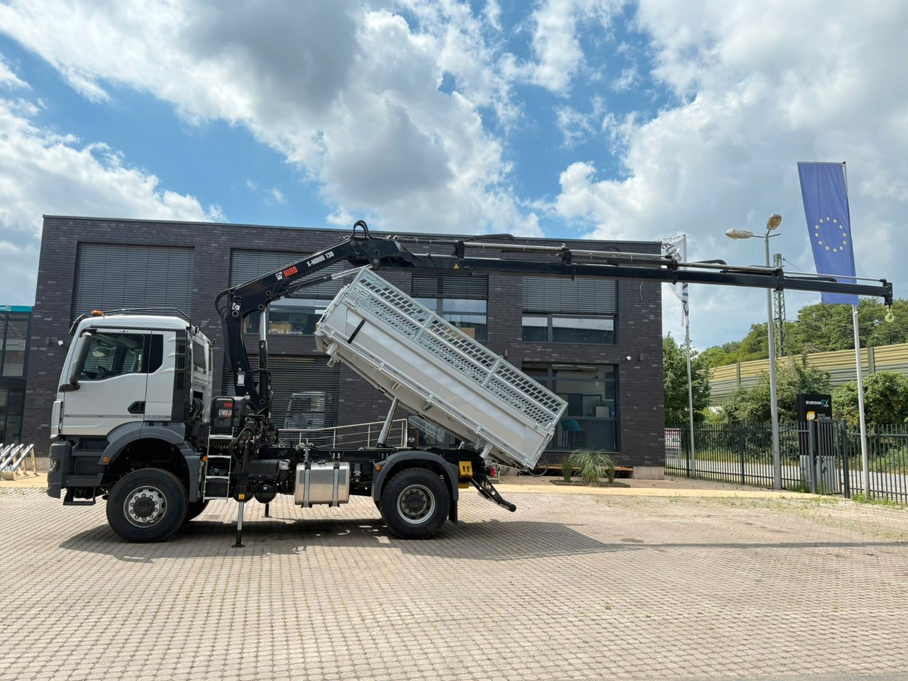 MAN TGS 18.400 TG3 4x4 Euro6e Hiab X-HiDuo 138DS-4 - Xe ben, Xe cẩu tự hành: hình 3 MAN TGS 18.400 TG3 4x4 Euro6e Hiab X-HiDuo 138DS-4 - Xe ben, Xe cẩu tự hành: hình 3