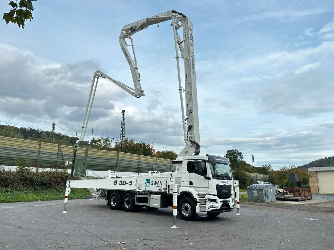 MAN TGS 26.510 6x4 SWAN TSP 38-5 160RZ ( 38m ) - Xe bơm bê tông: hình 1 MAN TGS 26.510 6x4 SWAN TSP 38-5 160RZ ( 38m ) - Xe bơm bê tông: hình 1