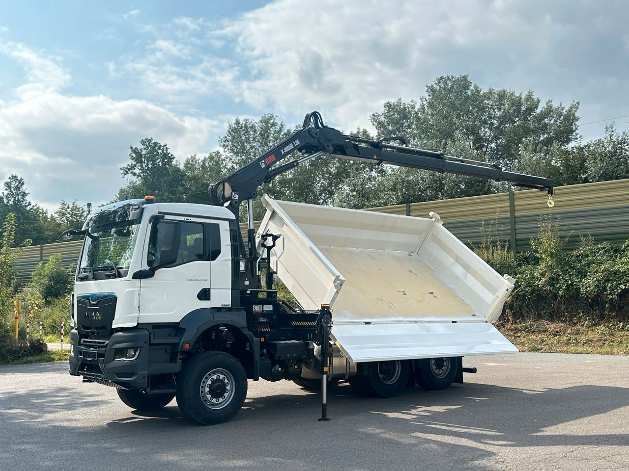 MAN TGS 28.440 6x4-4/3-Seiten- Kipper / Hiab 138-3 - Xe ben, Xe cẩu tự hành: hình 2 MAN TGS 28.440 6x4-4/3-Seiten- Kipper / Hiab 138-3 - Xe ben, Xe cẩu tự hành: hình 2