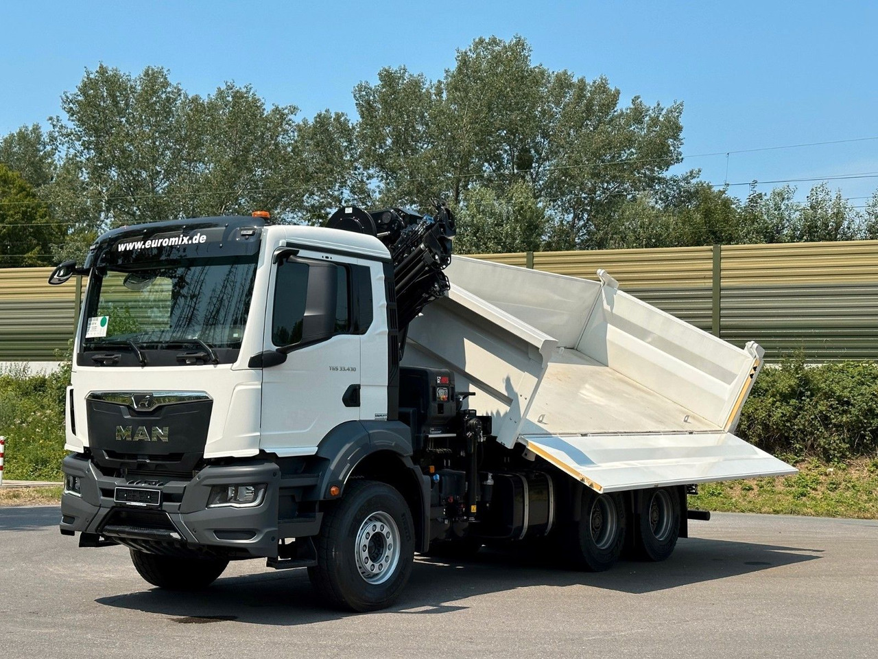 Xe ben, Xe cẩu tự hành MAN TGS 33.440 6x4 /3-Seiten- Kipper /  HIAB 228-6: hình 20