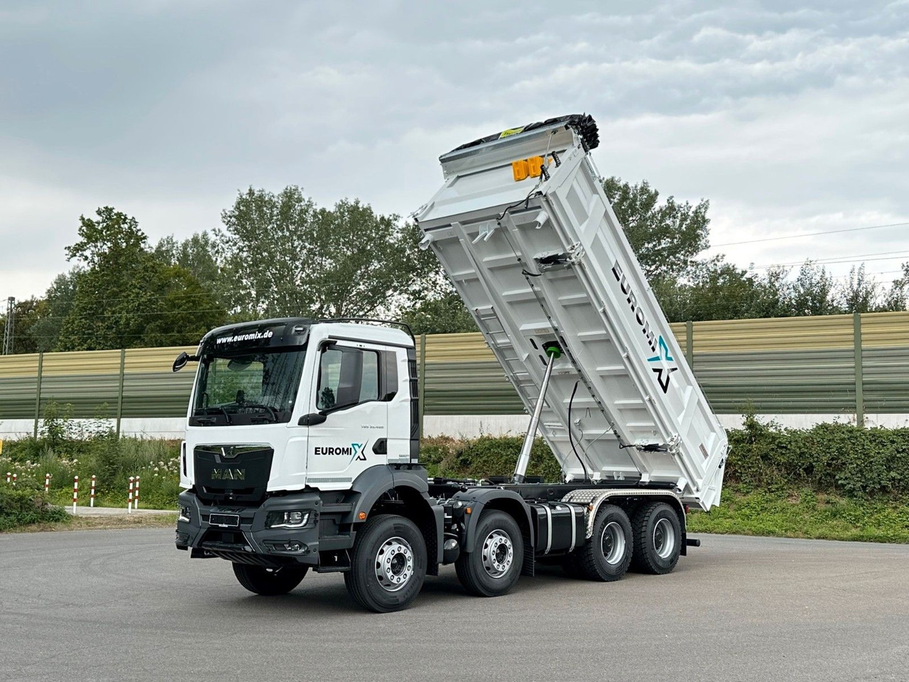 MAN TGS 35.480 8x4 EuromixMTP 3-Seiten-Kipper - Xe ben: hình 1 MAN TGS 35.480 8x4 EuromixMTP 3-Seiten-Kipper - Xe ben: hình 1