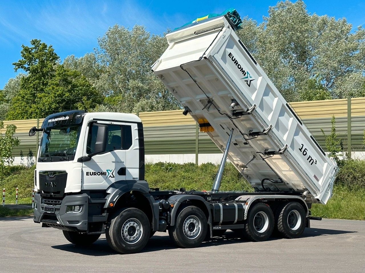 MAN TGS 35.520 8x4 EuromixMTP 3-Seiten-Kipper - Xe ben: hình 1 MAN TGS 35.520 8x4 EuromixMTP 3-Seiten-Kipper - Xe ben: hình 1