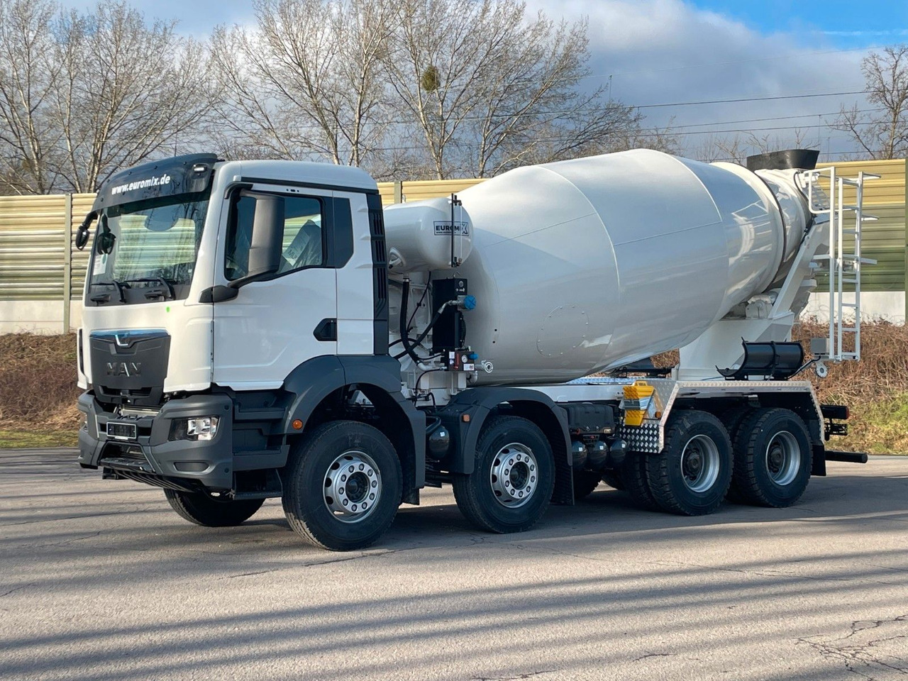 MAN TGS 41.400 8x4 / EuromixMTP EM 10m³ R/ EURO 5 - Xe trộn bê tông: hình 4 MAN TGS 41.400 8x4 / EuromixMTP EM 10m³ R/ EURO 5 - Xe trộn bê tông: hình 4