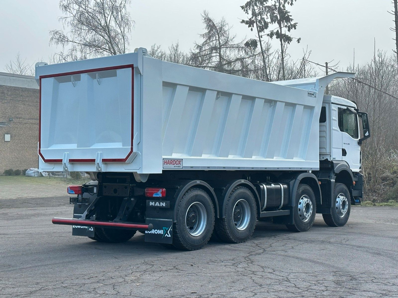 MAN TGS 41.440 8x4 EuromixMTP 23m³ Eckige Mulde - Xe ben: hình 5 MAN TGS 41.440 8x4 EuromixMTP 23m³ Eckige Mulde - Xe ben: hình 5