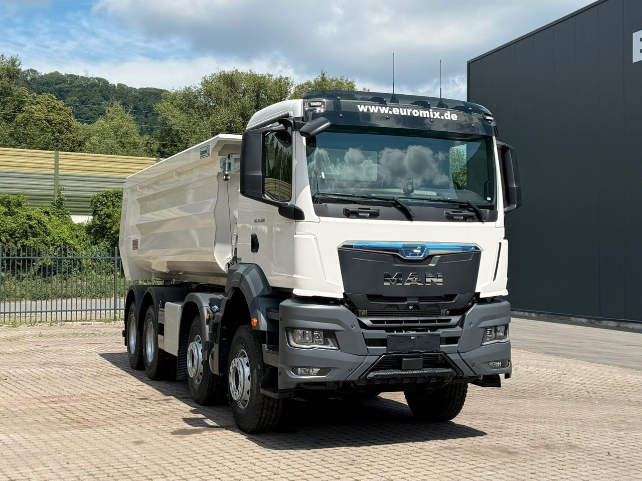 MAN TGS 41.520 BB 8X4 Euromix MuldenKipper Retarder - Xe ben: hình 2 MAN TGS 41.520 BB 8X4 Euromix MuldenKipper Retarder - Xe ben: hình 2