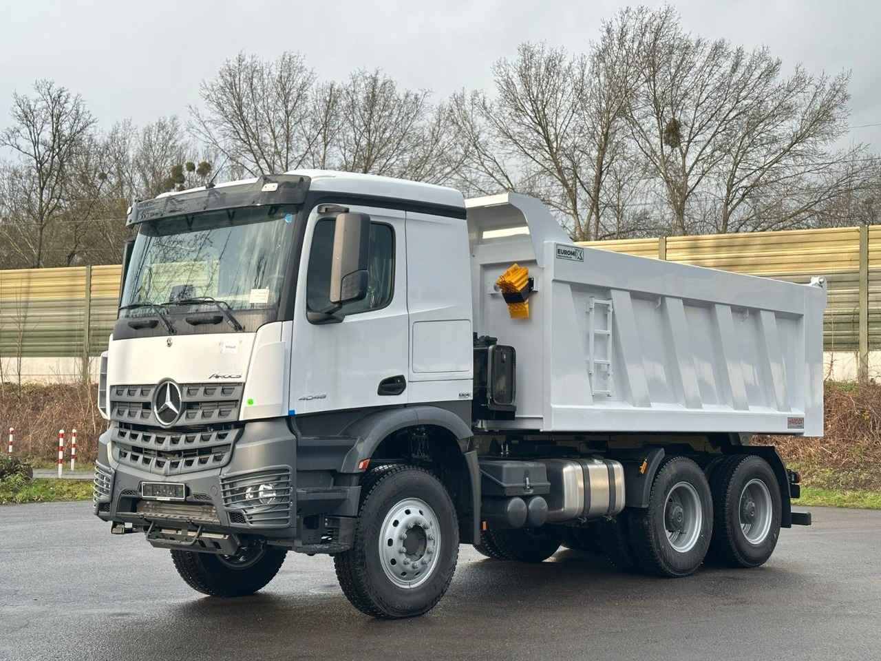 Mercedes-Benz 4048 6X4 Arcos 5 EuromixMTP Dumper Kipper - Xe ben: hình 3 Mercedes-Benz 4048 6X4 Arcos 5 EuromixMTP Dumper Kipper - Xe ben: hình 3