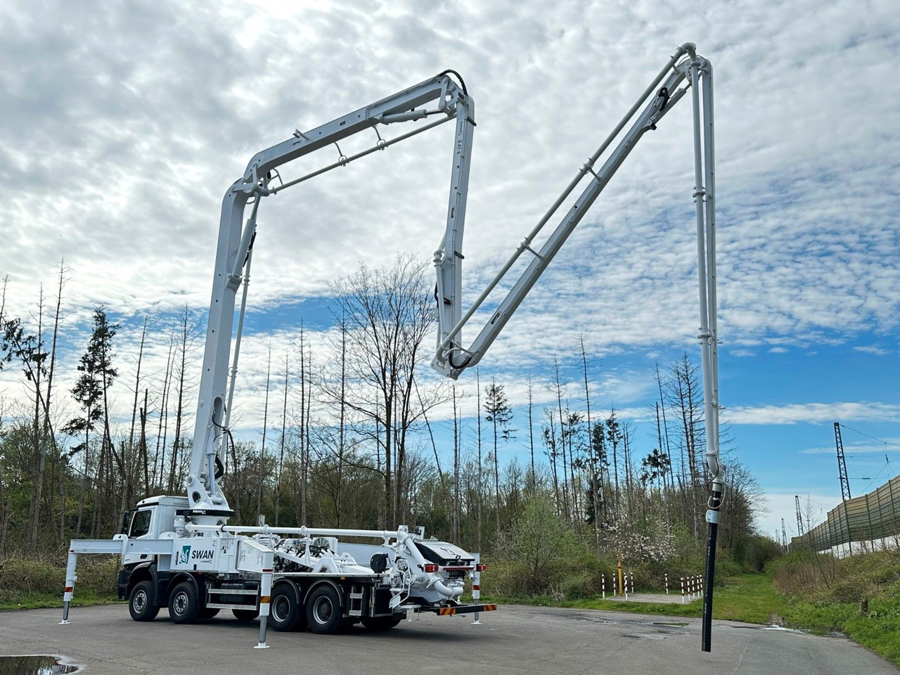 Mercedes-Benz Arocs 5 4542 8x4 SWAN TSP 47-5 160RZ ( 47m ) - Xe bơm bê tông: hình 5 Mercedes-Benz Arocs 5 4542 8x4 SWAN TSP 47-5 160RZ ( 47m ) - Xe bơm bê tông: hình 5