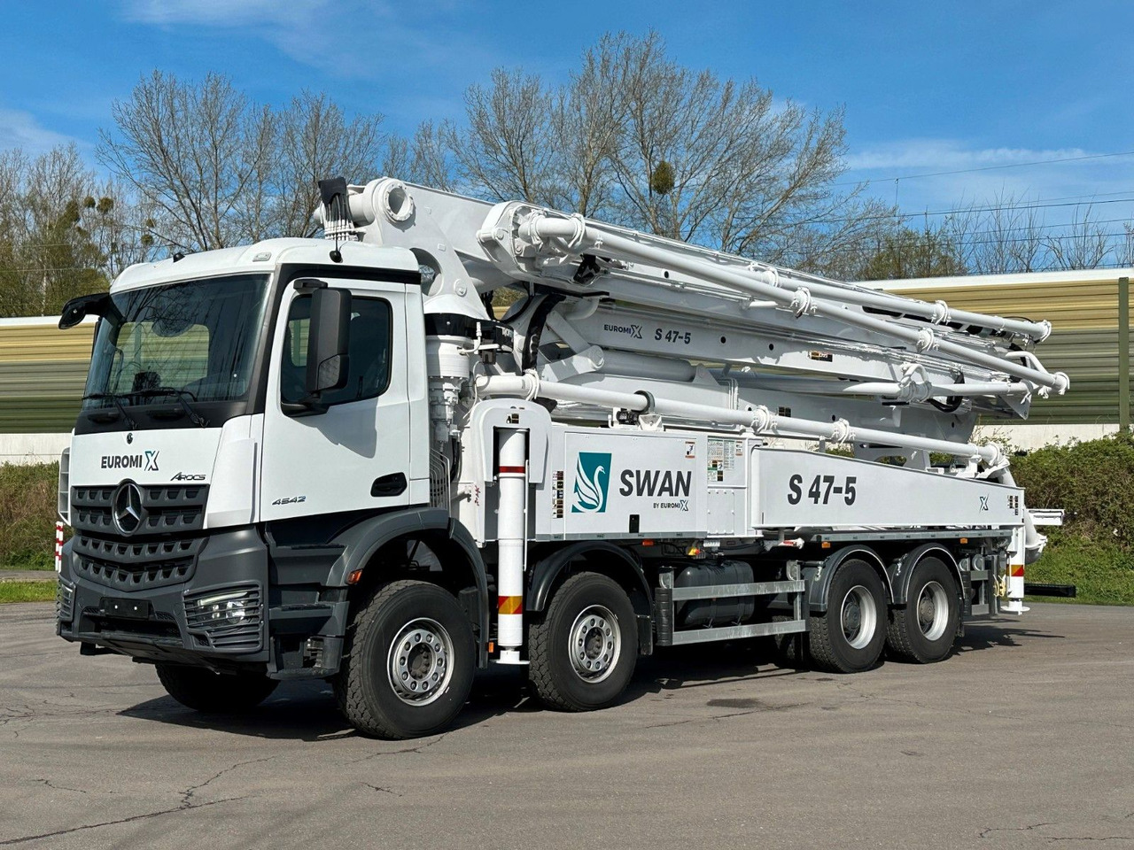 Mercedes-Benz Arocs 5 4542 8x4 SWAN TSP 47-5 160RZ ( 47m ) - Xe trộn bê tông: hình 2 Mercedes-Benz Arocs 5 4542 8x4 SWAN TSP 47-5 160RZ ( 47m ) - Xe trộn bê tông: hình 2