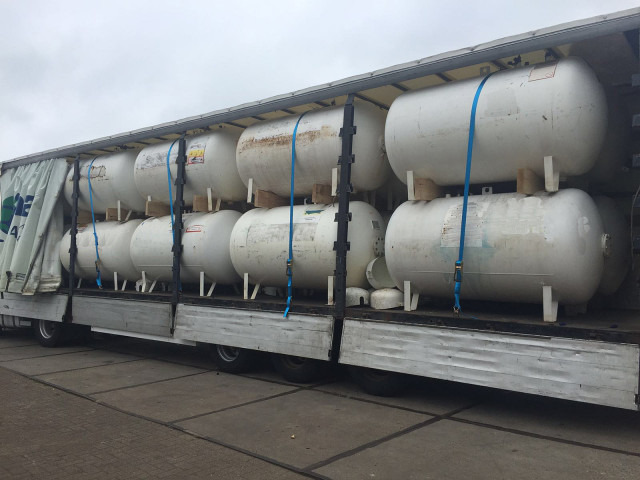 2700L(1,35 ton) Gastanks - Gas, Gaz, LPG, GPL, Propane, Butane tanks aboveground Used Tanks - Bình nhiên liệu: hình 1 2700L(1,35 ton) Gastanks - Gas, Gaz, LPG, GPL, Propane, Butane tanks aboveground Used Tanks - Bình nhiên liệu: hình 1