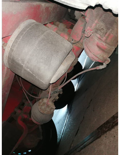 Curtain semi-trailer with used aboveground 2700 &4850L tanks Gas, Gaz, LPG, GPL, Propane, Butane tank ID 8.370 - Sơ mi rơ moóc mui bạt: hình 4 Curtain semi-trailer with used aboveground 2700 &4850L tanks Gas, Gaz, LPG, GPL, Propane, Butane tank ID 8.370 - Sơ mi rơ moóc mui bạt: hình 4