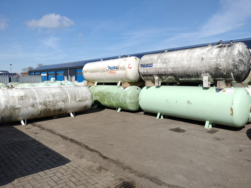 De Visser used 2700L & 4850L gastanks - Gas, Gaz, LPG, GPL, Propane, Butane tanks aboveground Used tanks - Bình nhiên liệu: hình 3 De Visser used 2700L & 4850L gastanks - Gas, Gaz, LPG, GPL, Propane, Butane tanks aboveground Used tanks - Bình nhiên liệu: hình 3