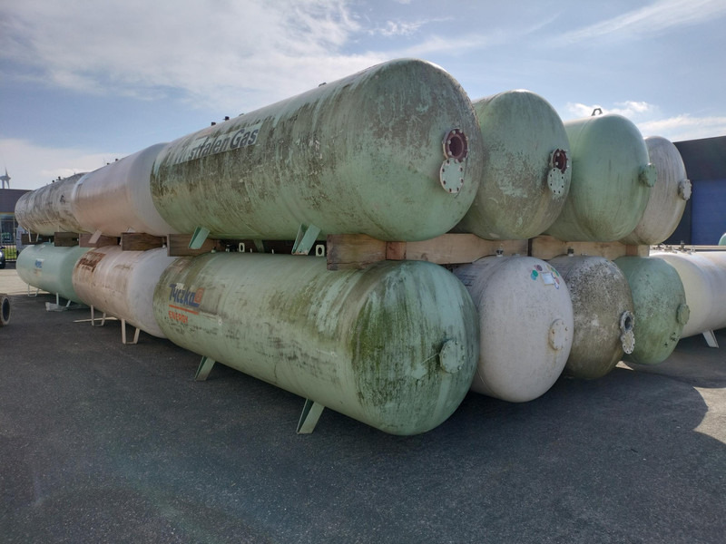 De Visser used 2700L & 4850L gastanks - Gas, Gaz, LPG, GPL, Propane, Butane tanks aboveground Used tanks - Bình nhiên liệu: hình 4 De Visser used 2700L & 4850L gastanks - Gas, Gaz, LPG, GPL, Propane, Butane tanks aboveground Used tanks - Bình nhiên liệu: hình 4