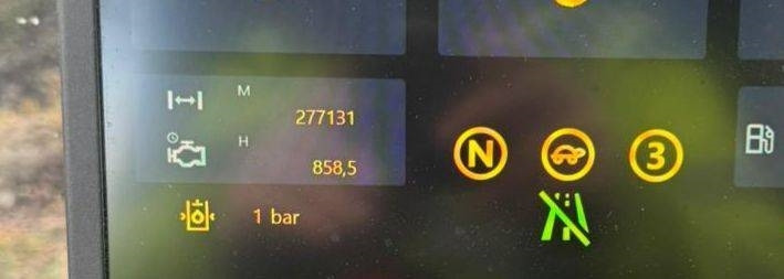 Máy thu hoạch rừng Komatsu 951 XC: hình 11 Máy thu hoạch rừng Komatsu 951 XC: hình 11