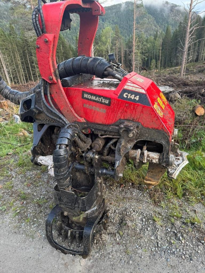 Máy thu hoạch rừng Komatsu 951 XC: hình 8 Máy thu hoạch rừng Komatsu 951 XC: hình 8