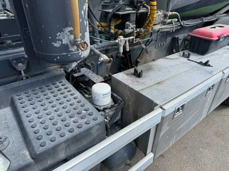 Volvo FH 460 6x2*4, Euro 6, Mixer with Hydraulic-slide, 2013 - Xe trộn bê tông: hình 5 Volvo FH 460 6x2*4, Euro 6, Mixer with Hydraulic-slide, 2013 - Xe trộn bê tông: hình 5