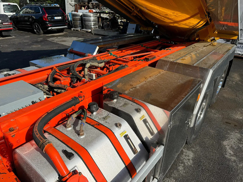 Volvo FMX 450 Combi Vacuum/Pressure 14m3 (1,5 + 12,5m3), 2017 - Xe tải chân không: hình 4 Volvo FMX 450 Combi Vacuum/Pressure 14m3 (1,5 + 12,5m3), 2017 - Xe tải chân không: hình 4