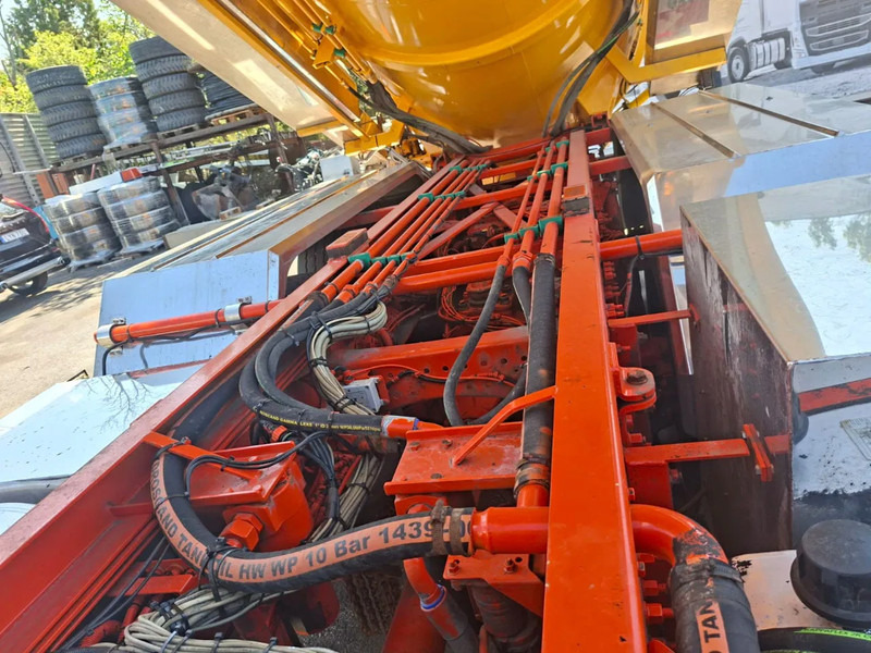 Volvo FMX 450 Combi Vacuum/Pressure 14m3 (1,5 + 12,5m3), 2017 - Xe tải chân không: hình 5 Volvo FMX 450 Combi Vacuum/Pressure 14m3 (1,5 + 12,5m3), 2017 - Xe tải chân không: hình 5