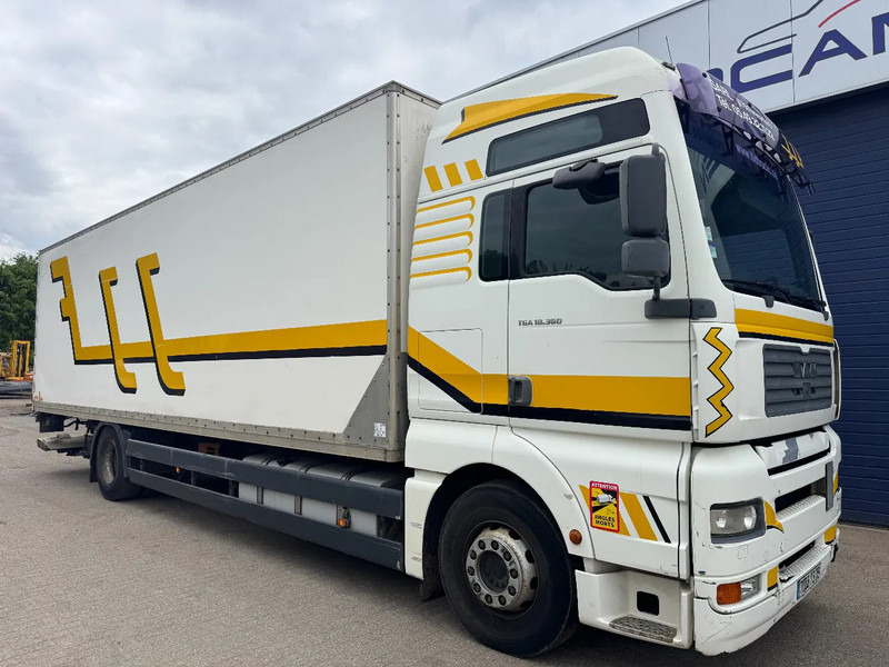 MAN TGA 18.360 **MANUAL GEARBOX-BOITE MANUELLE** - Xe tải hộp: hình 3 MAN TGA 18.360 **MANUAL GEARBOX-BOITE MANUELLE** - Xe tải hộp: hình 3