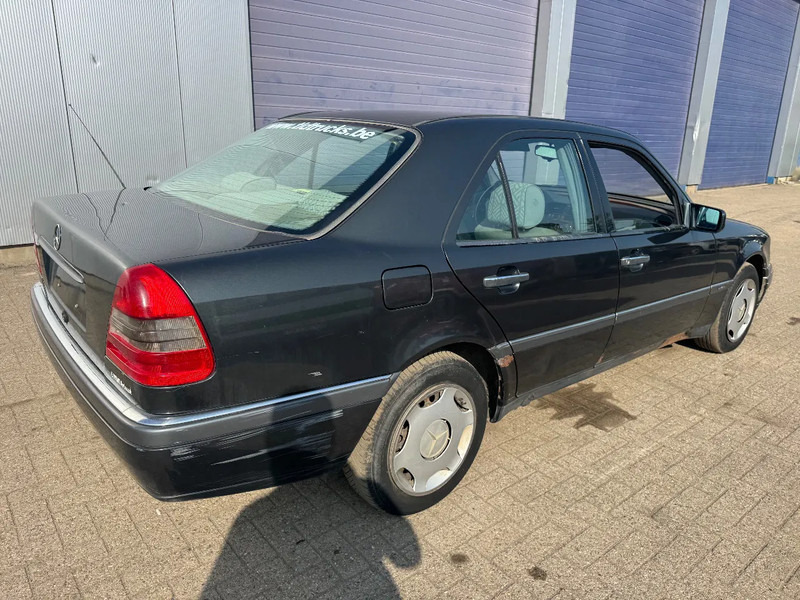Mercedes-Benz C-Klasse **C220DIESEL-BELGIANCAR** - Sedan: hình 4 Mercedes-Benz C-Klasse **C220DIESEL-BELGIANCAR** - Sedan: hình 4