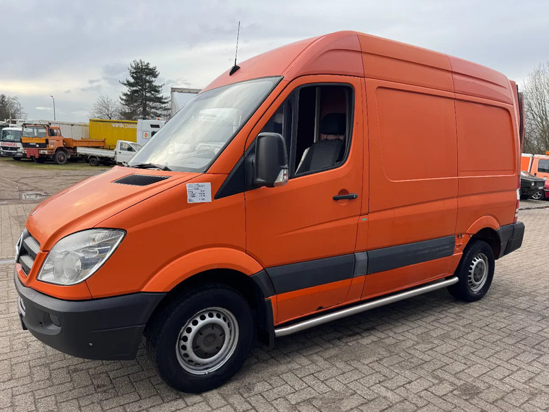 Mercedes-Benz Sprinter 310 310 - Xe van chở hàng: hình 1 Mercedes-Benz Sprinter 310 310 - Xe van chở hàng: hình 1
