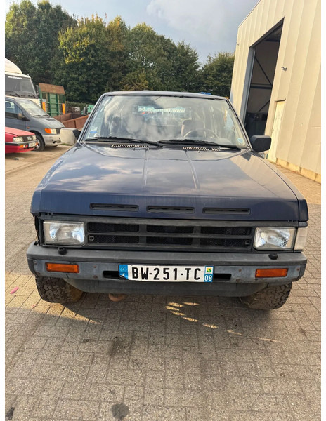 Nissan Terrano **4X4-DIESEL-LONG CHASSIS** - Xe hơi: hình 2 Nissan Terrano **4X4-DIESEL-LONG CHASSIS** - Xe hơi: hình 2