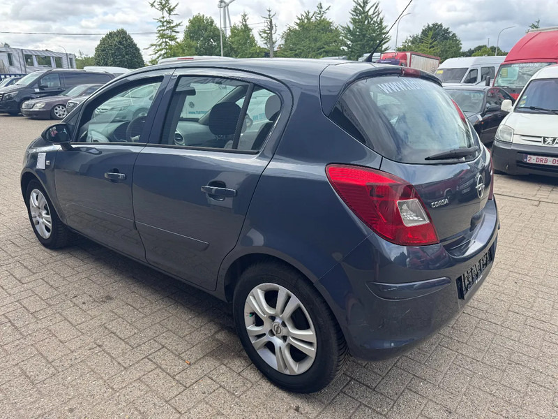 Opel Corsa **EURO4-AIRCO** - Sedan: hình 5 Opel Corsa **EURO4-AIRCO** - Sedan: hình 5